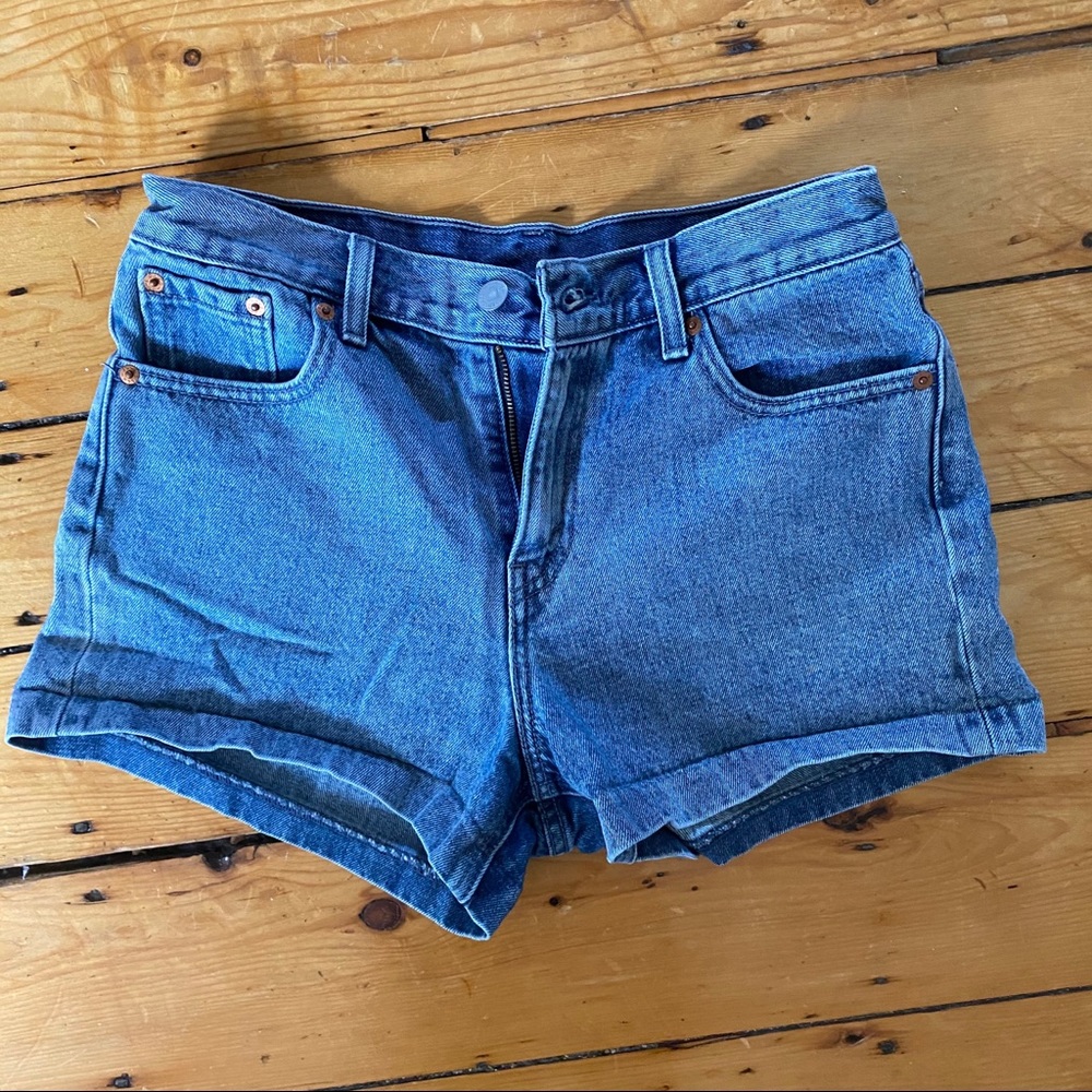 High Wasited Levi’s Denim Shorts